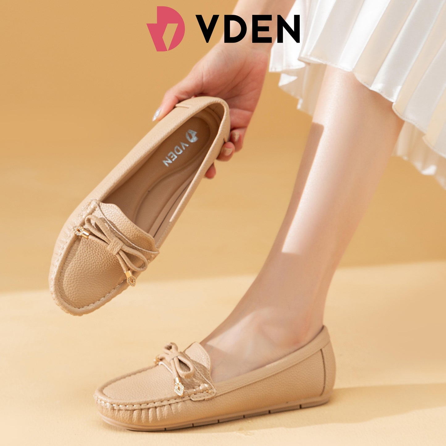 VDEN Women‘s Flat Slip-on Loafers Cream Chalk Leather Shoes For Women 0.8INCH/2CM Z6678-Z7B VDEN Ladies Loafers Shoes Women‘s Flats Pumps Slip On Office Work School Shoes Square Toe Flat Loafers Slip On With Rhinestones For Commuting Office Women's Shoes