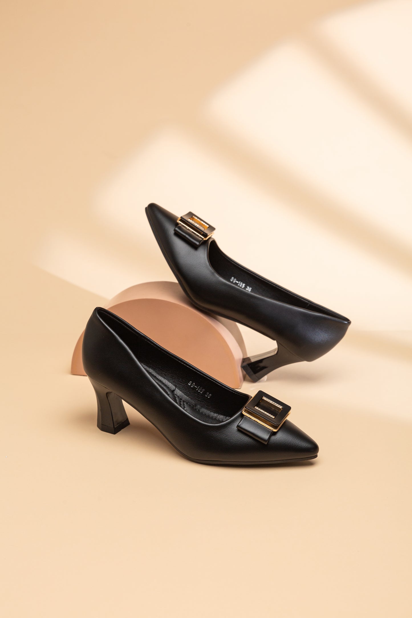 VDEN Pointed Buckle Mid heel Shoes For Women 6.3CM/2.5INCH 89-165 French Office Simple Style Pointed