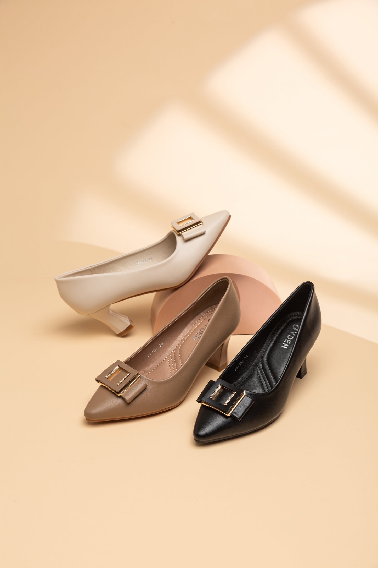 VDEN Pointed Buckle Mid heel Shoes For Women 6.3CM/2.5INCH 89-165 French Office Simple Style Pointed