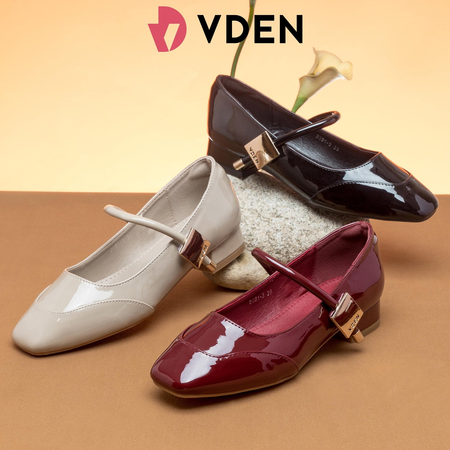 VDEN Ankle Strap Square Toe Shoes Slip On Chunky Low Heels Pumps Loafer 1INCH/2.7CM 2891-3 Thick Heel Mary Jane Shoes With Velcro Simple Patent Leather Student Shoes Mary Jane Shoes