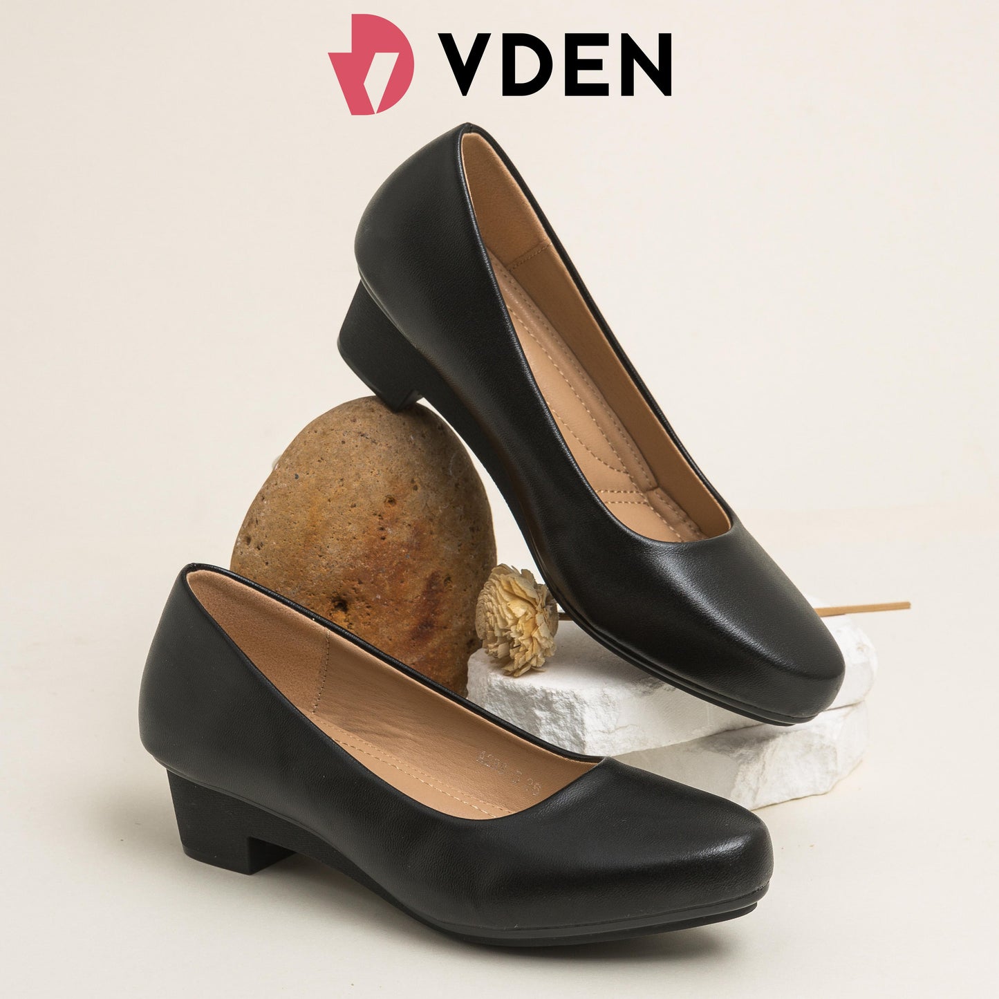 VDEN Black Low Heel Pump Shoes Women Casual Soft Sole Round Toe Office Work Leather Shoes Non Slip Comfort Wedge Heel Formal Single Shoes 1.3INCHh/3.3CM A288-5 Minimalist Black Pumps Classic Round Toe Anti-Slip For Women
