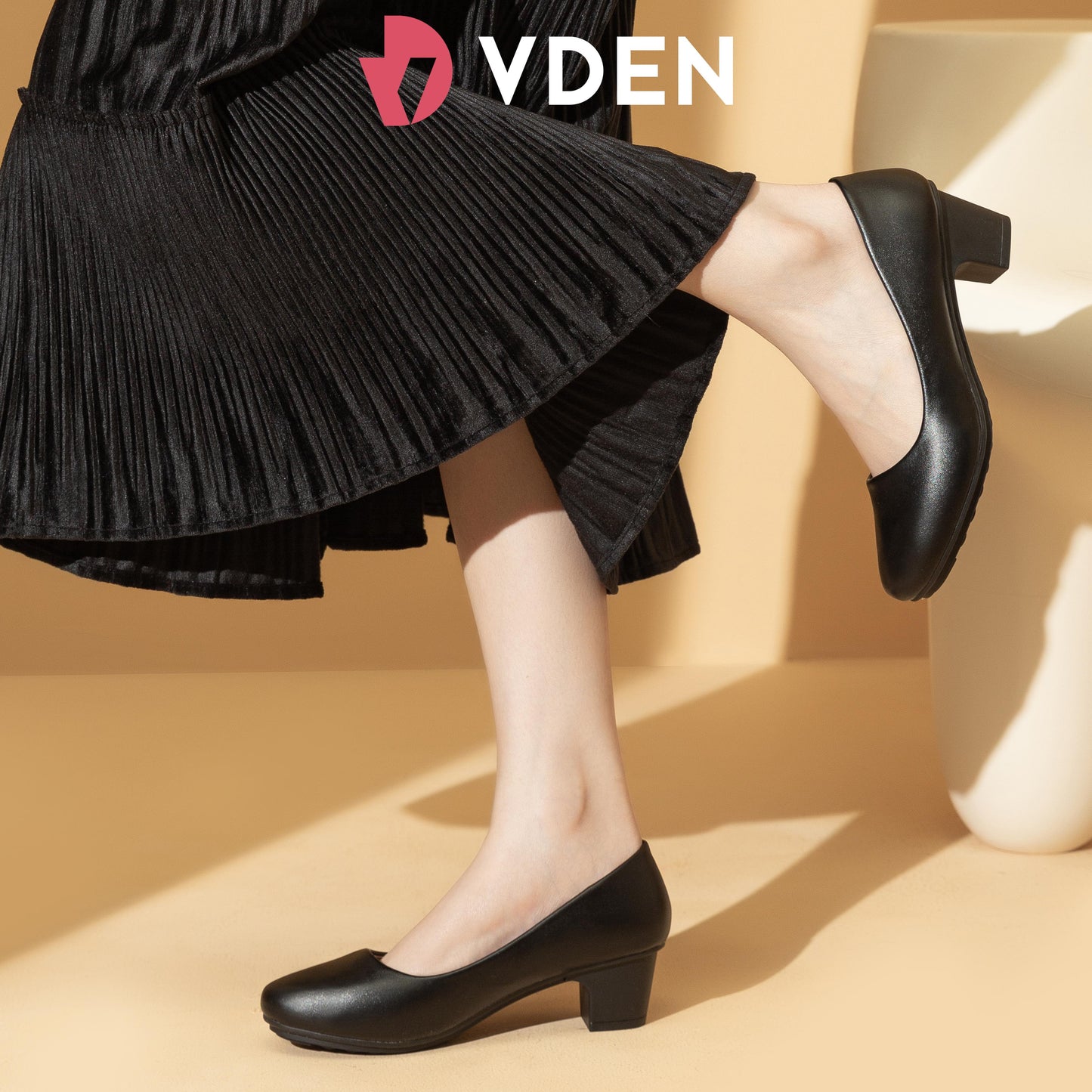 VDEN Women's Low Chunky Heels Pumps Comfortable Square Toe Dressy Work Shoes 1.7INCH/4.5CM 6753-1/777-1 Office School Black Heels Thickened Comfortable Insole Square Round Heels Elegant Footwear