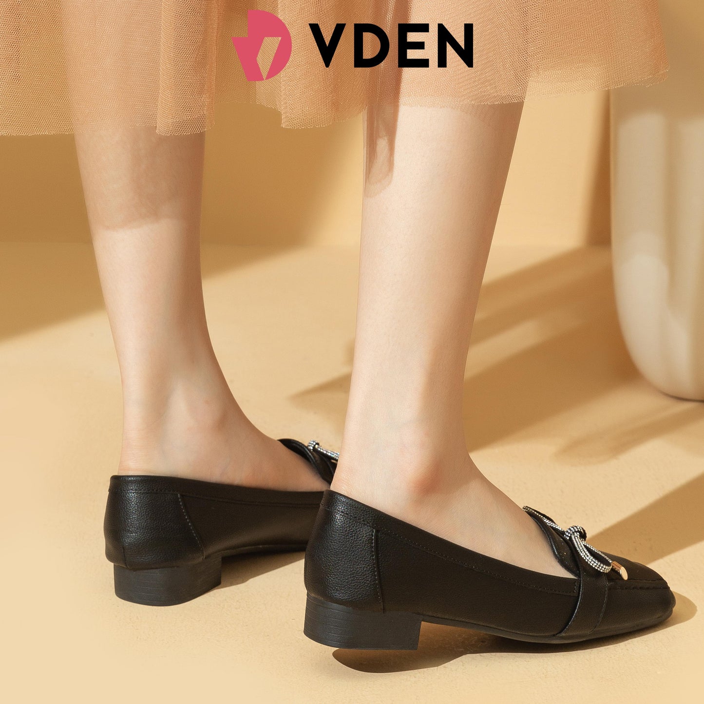 VDEN Women's Square Toe Slip-On Loafers Shoes 1INCH/2.5CM 528-379 Ballet Toe Design Bowknot Rhinestones Decoration Chunky Low Heel Loafers Office Women Shoes