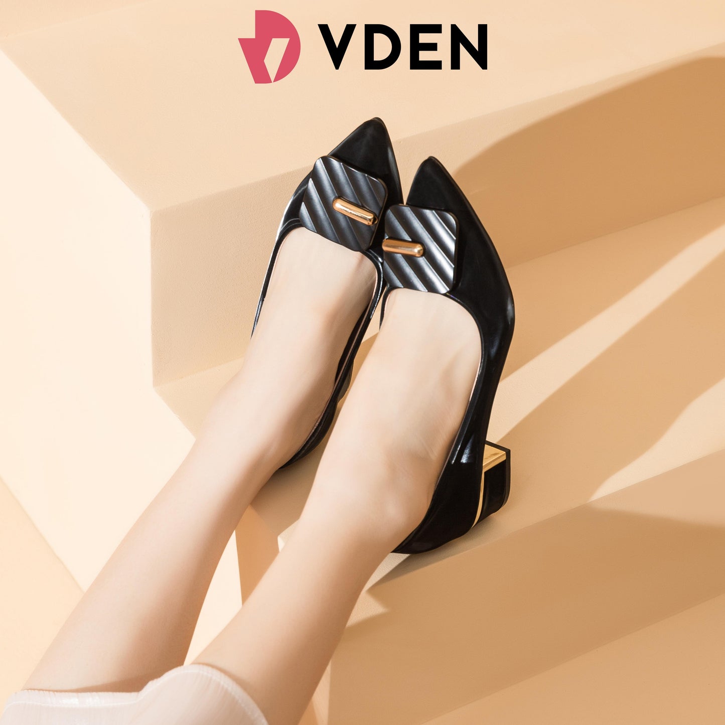 VDEN Square Buckle Leather Pumps Pointed Shoes for Women 4CM/1.5INCH Women's Office Shoes With Thick Heel And Elegant Heels 863-164 Women's Pointed Toe Block Heels Footwear Walking Shoes