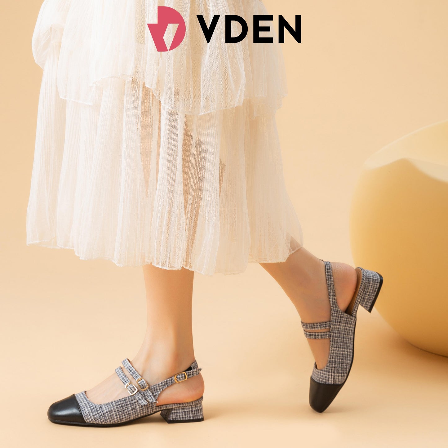 VDEN Women Ankle Strap Low Cuban Heel  Sandals Elegant Closed Toe 1.1INCH/3CM 2335-45 Walking Shoes Footwear Summer Comfort Round Toe Korean Mary Jane Color Matching Sandals Slingback Sole Thick Heels Shoes
