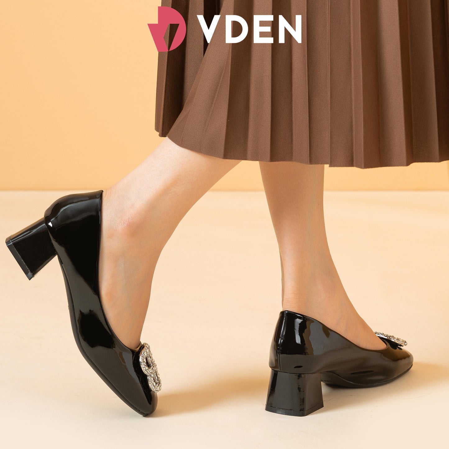 VDEN Thick Patent Leather Square Toe Shoes Heels for Women 1.7INCH/4.7CM ZU1202 Plus Size Pearl Women's Pumps Rhinestone Decorated Office Heels Shoes Thick Heel Wedding Shoes