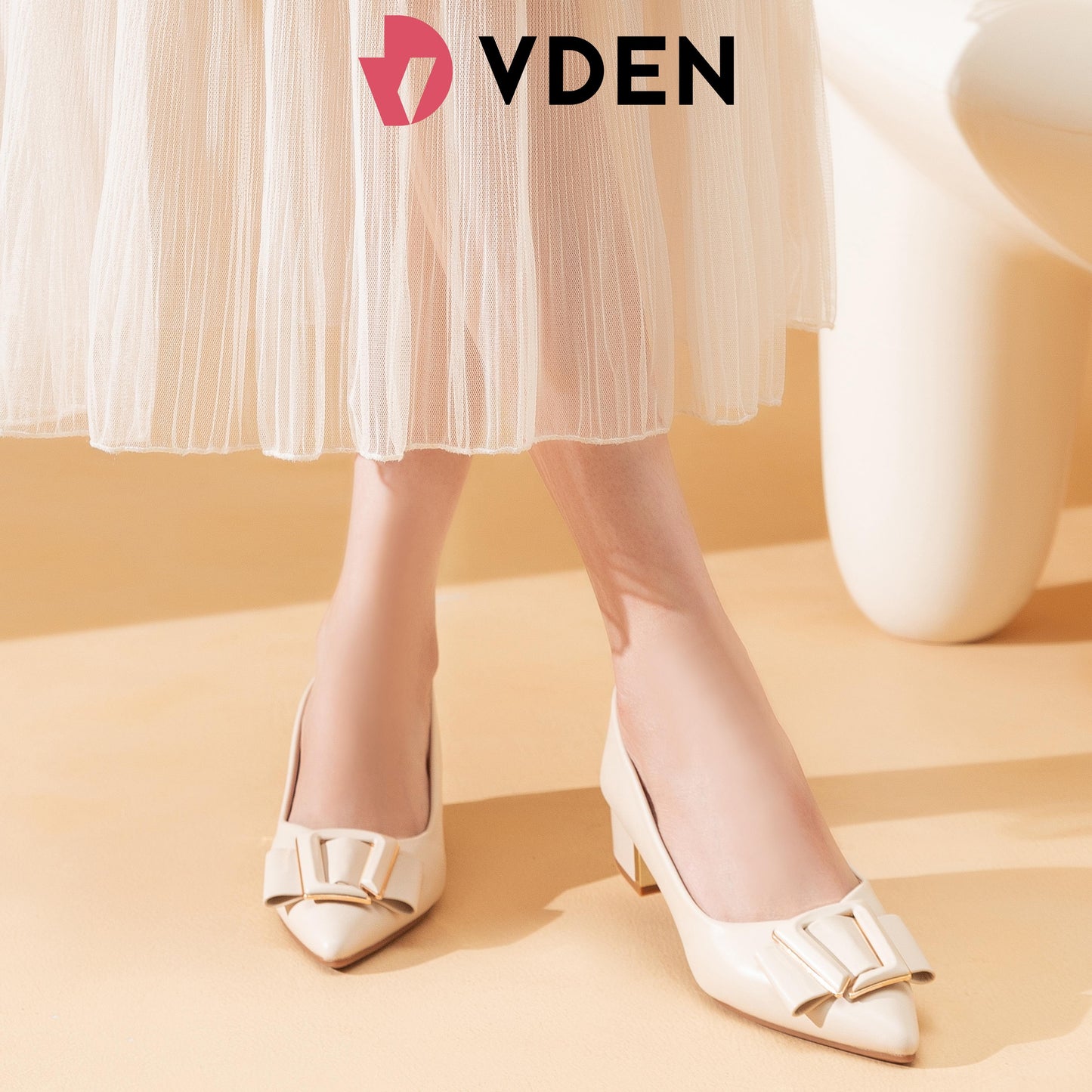 VDEN Women Pumps Pointed Toe Chunky  Heel Pumps Office For Women 1.5INCH/4CM 999-1059 Korean Retro Simple Thick Heel Women's Shoes Office Shoes