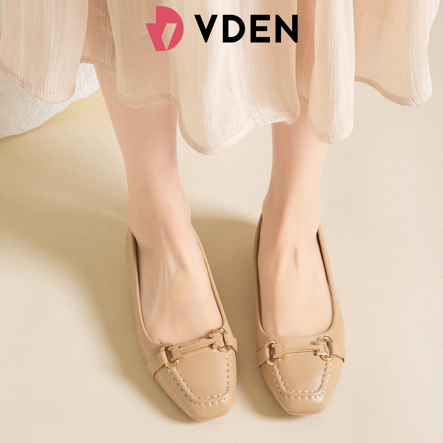 VDEN Square Toe Office Slip-on Shoes For Women 1INCH/2.5CM 628-342 Elegant Women Textured Small Heel Pumps Shoes Simple Low-heeled Women's Shoes Comfortable Commuting Thick-heeled Shoes With Metal Buckle Decoration