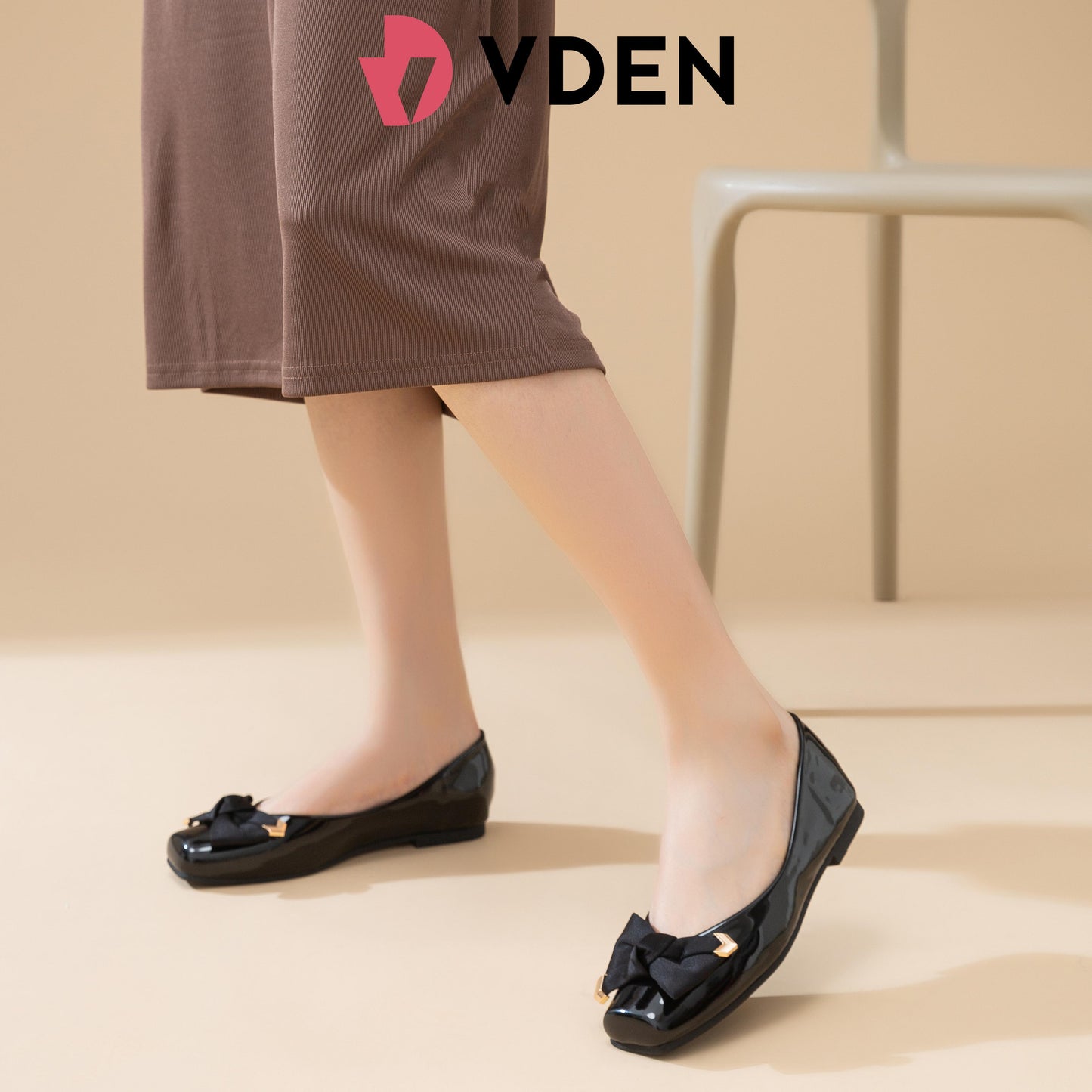 VDEN Patent Leather Bowknot Embellished Square Toe Ballet Flats For Women 0.5INCH/1.2CM 329-15 Korean Square Toe Flat Shoes With Bow Accessories Preppy Style Women's Slip-on Flats Shoes