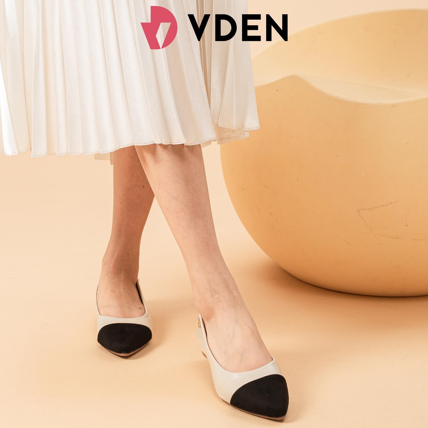 VDEN Minimalist Pointed Toe Color Block Flats 0.7INCH/1.9CM A021-8 Retro Two-Tone Low Heel Pumps Fashionable Women's Pointed Toe Flat Shoes Fashionable Women's Pointed Toe Flat Shoes Fashionable Women's Pointed Toe Flat Shoes