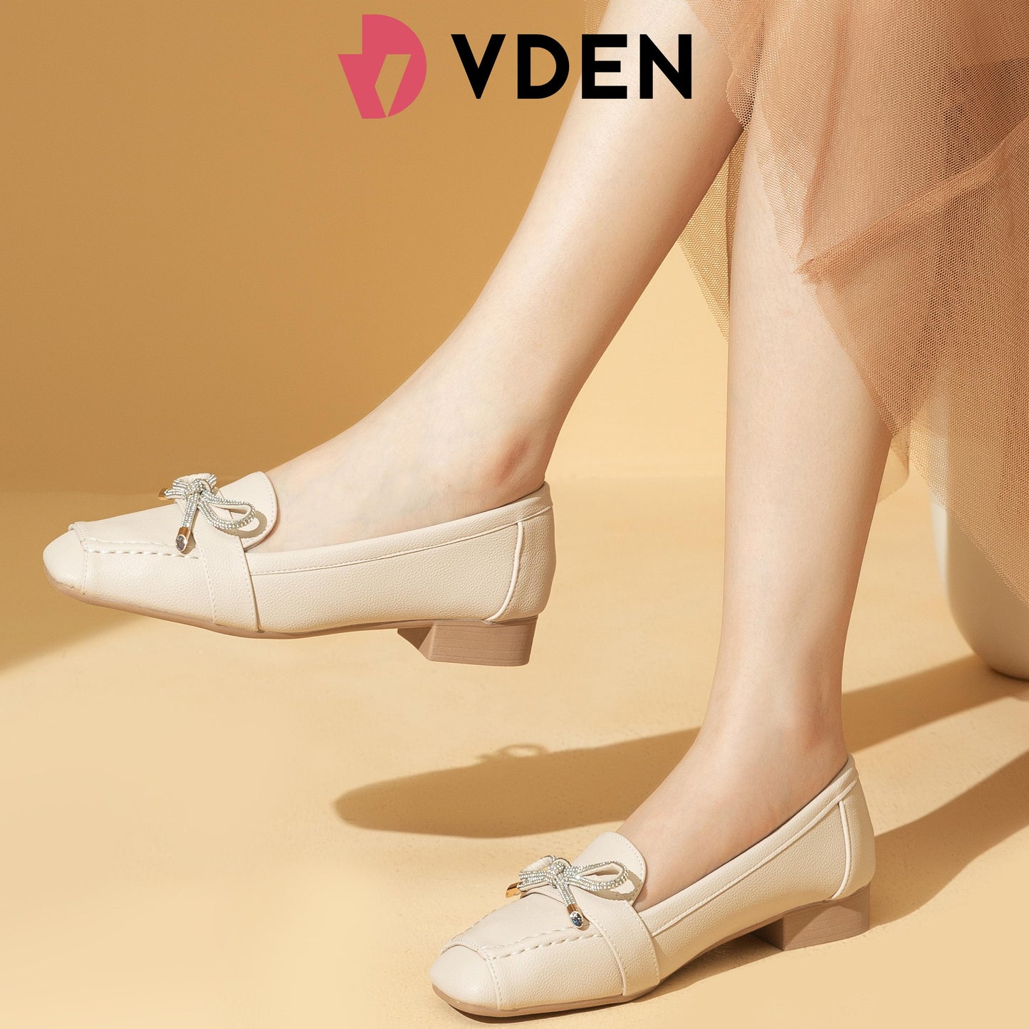 VDEN Women's Square Toe Slip-On Loafers Shoes 1INCH/2.5CM 528-379 Ballet Toe Design Bowknot Rhinestones Decoration Chunky Low Heel Loafers Office Women Shoes