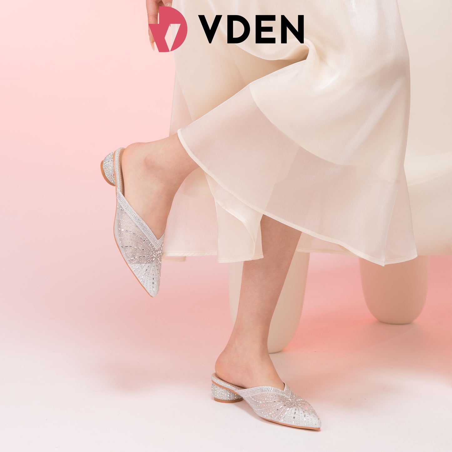 VDEN Pointed Toe Heels Sandal 608-A3-8 Mules Half Slippers For Women Summer Thick Heel Outer Wear 2024 New Style Genuine Leather Rhinestone Fashion Pointed Toe Medium Heel Sandals For Women