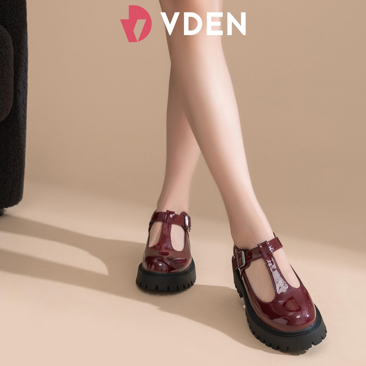 VDEN Mary Jane Shoes Women Platform Round Toe Chunky Heel T-Strap 1.6INCH/4.2CM 478A-7 College Style Patent Leather Thick-soled Loafers Solid Color Women's Leather Shoes