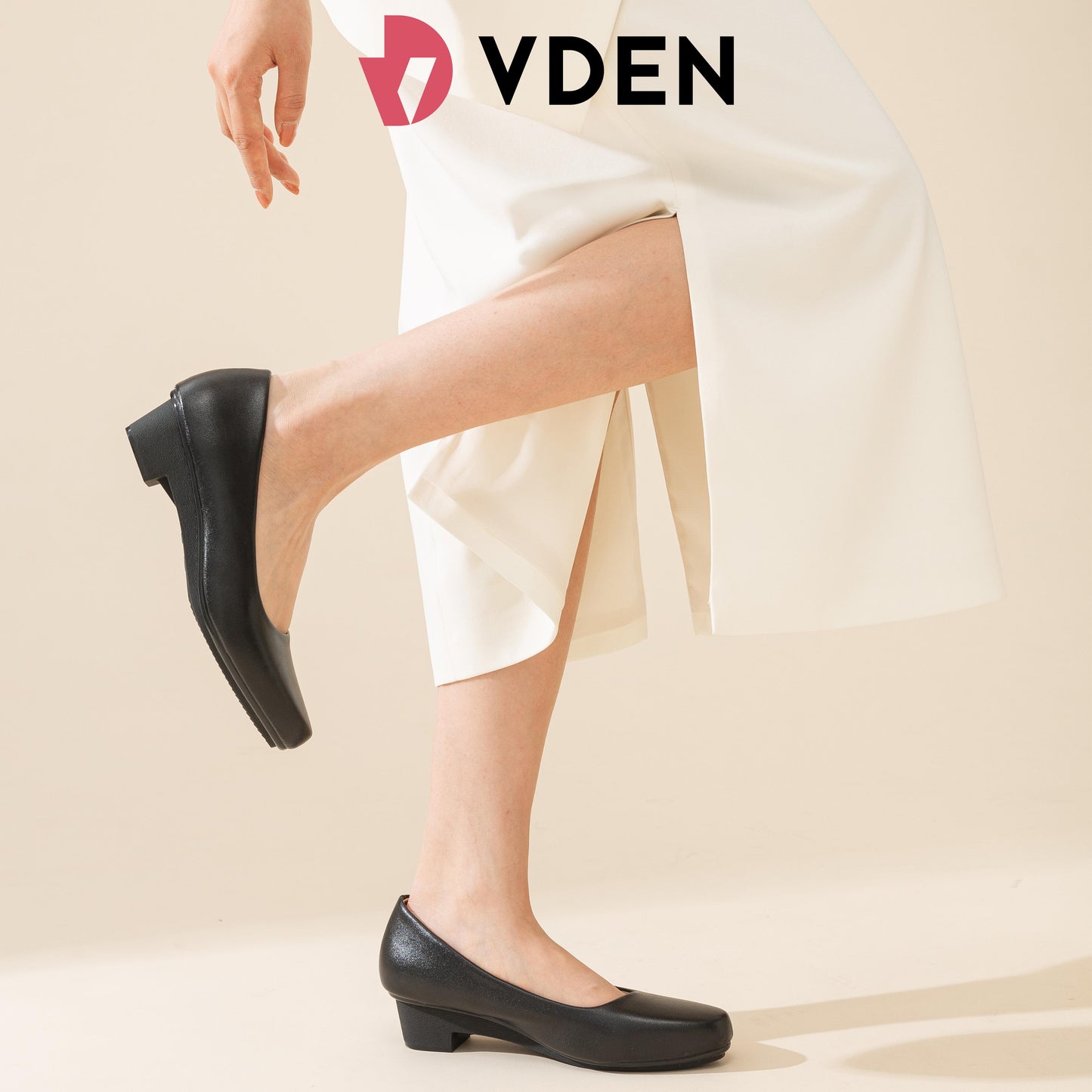 VDEN Black Low Heel Pump Shoes Women Casual Soft Sole Round Toe Office Work Leather Shoes Non Slip Comfort Wedge Heel Formal Single Shoes 1.3INCHh/3.3CM A288-5 Minimalist Black Pumps Classic Round Toe Anti-Slip For Women