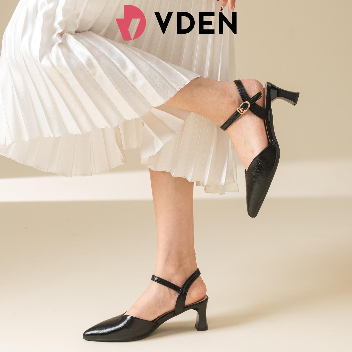 VDEN Women's Elegant Pointed Toe Block Heels 2.2INCH/5.6CM 2686-10 Korean Solid Color Simple Versatile Thick Heels Comfortable Block Heel Slingback Shoes Fashionable High-heeled Shoes With Ankle Strap Design Versatile Pleated Ankle Strap Heels