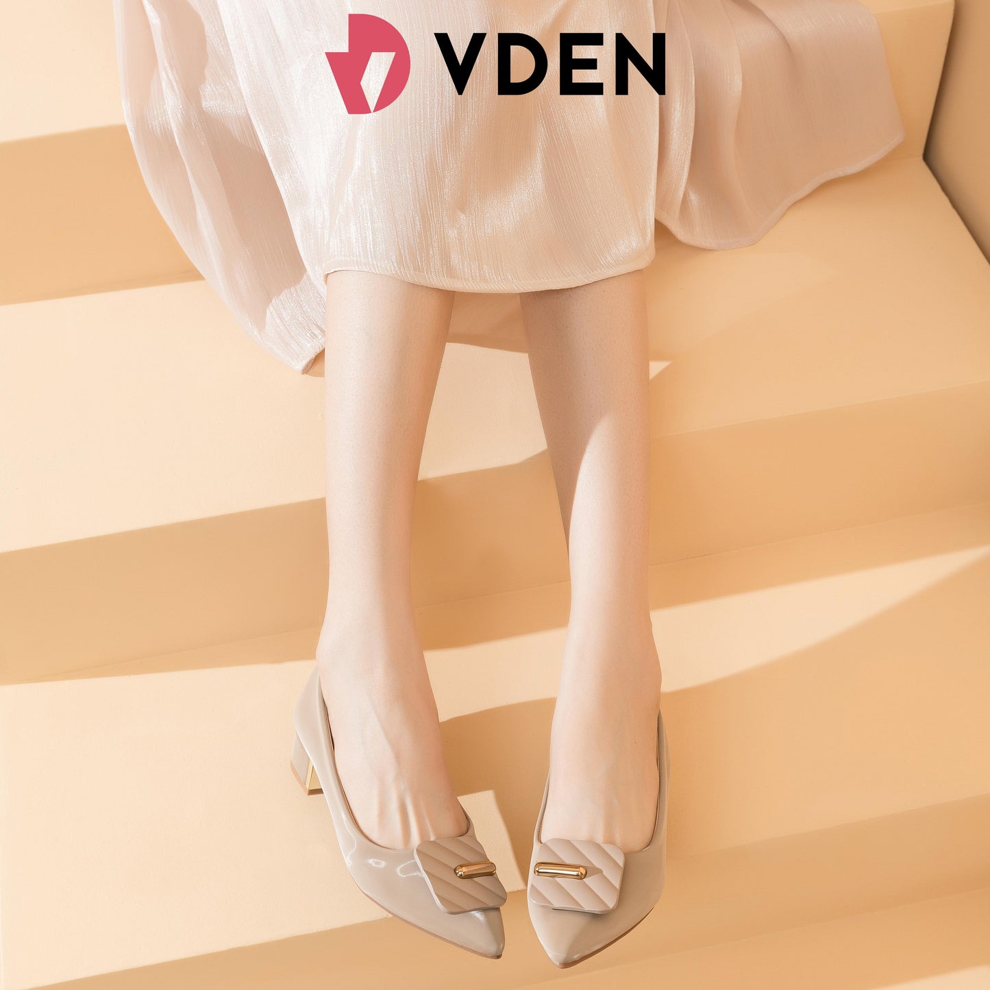 VDEN Square Buckle Leather Pumps Pointed Shoes for Women 4CM/1.5INCH Women's Office Shoes With Thick Heel And Elegant Heels 863-164 Women's Pointed Toe Block Heels Footwear Walking Shoes