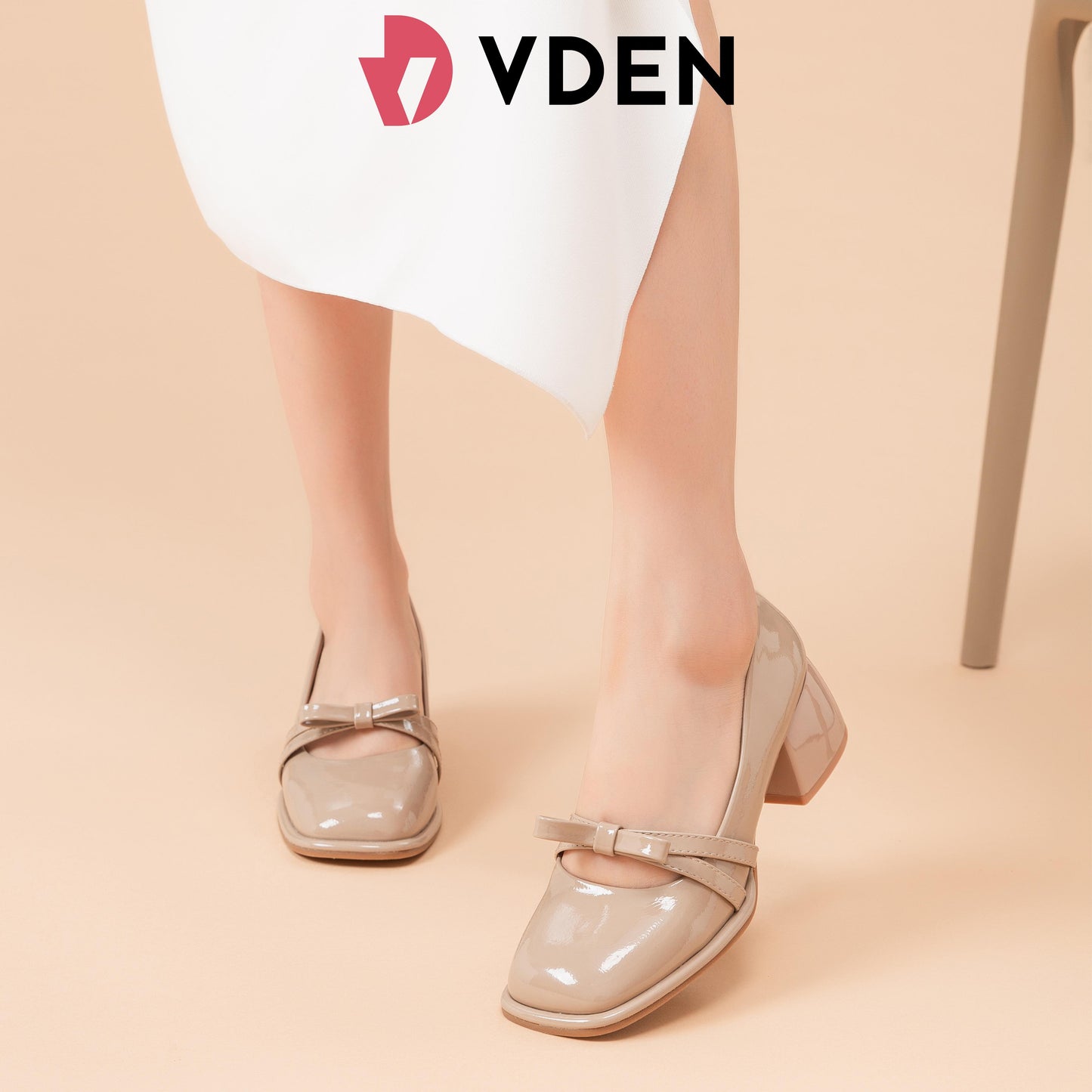 VDEN Women Ankle Strap Low Cuban Heel  Sandals Elegant Closed Toe 1.1INCH/3CM 2335-45 Walking Shoes Footwear Summer Comfort Round Toe Korean Mary Jane Color Matching Sandals Slingback Sole Thick Heels Shoes