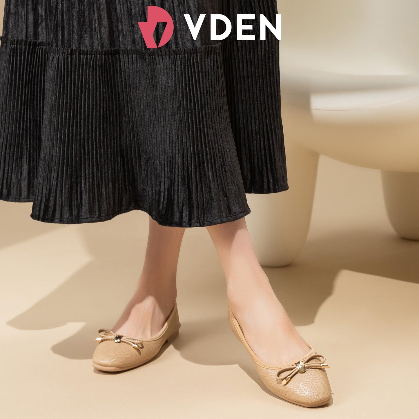 VDEN Round Toe Diamond Pattern Doll Shoes Slip-on Women's Flat Shoes 0.5INCH/1.2CM 926-956 Doll Shoes Ribbon Leather Flat  Shoes For Women Comfort Walking Shoes