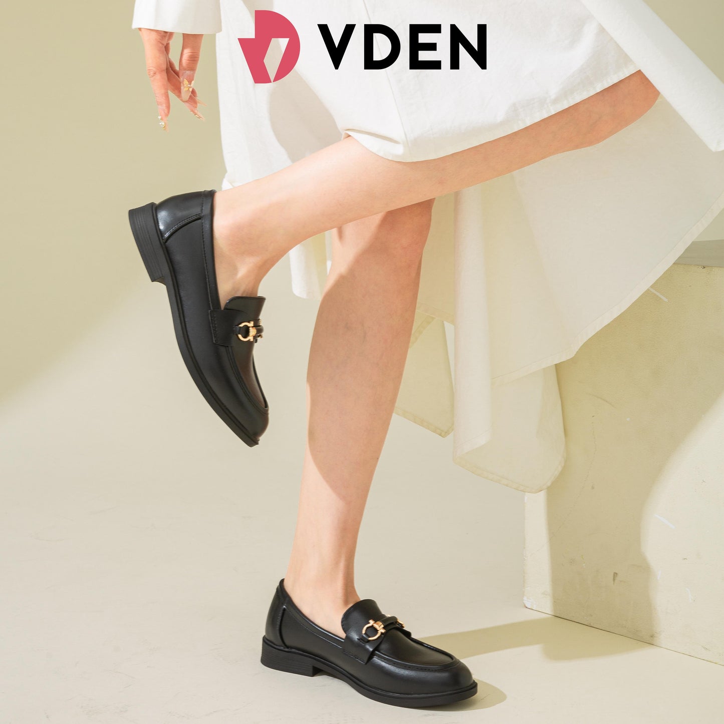 VDEN Loafers For Women Chunky Platform Penny Loafers Slip On School Shoes 1INCH/2.5CM 7123-1B Women's Loafers Slip-On Leather Shoes Low Heel Round Head Formal Korean Style British Style Slip-on Flat Shoes Soft Sole Versatile