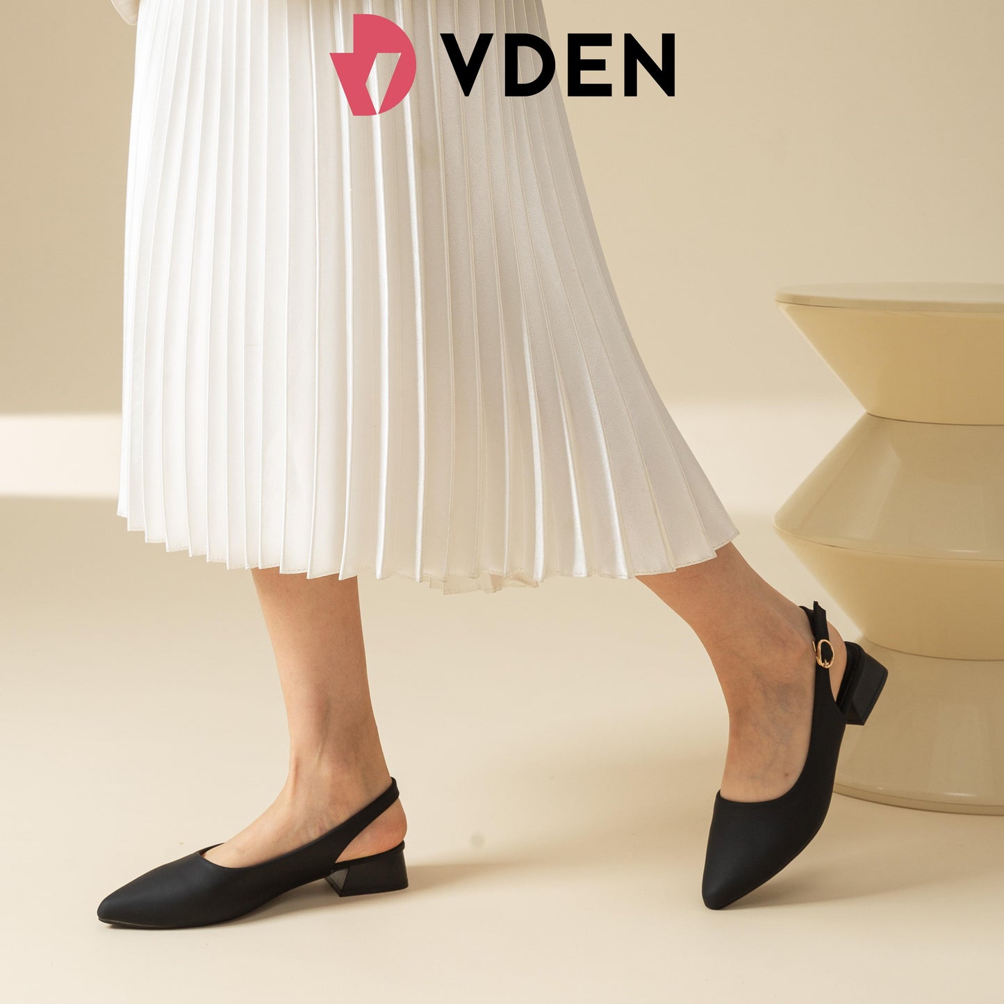 VDEN Women Comfortable Slingback Pointed Toe Women Flats with Strap Buckle H008-13 1.1INCH/3CM Square Toe Slingback Low Heel Pumps Comfort Square Toe Slingback Low Heel Work Shoes Square Toe Pumps – Casual & Work Style Minimalist Low Heel Dress Shoes
