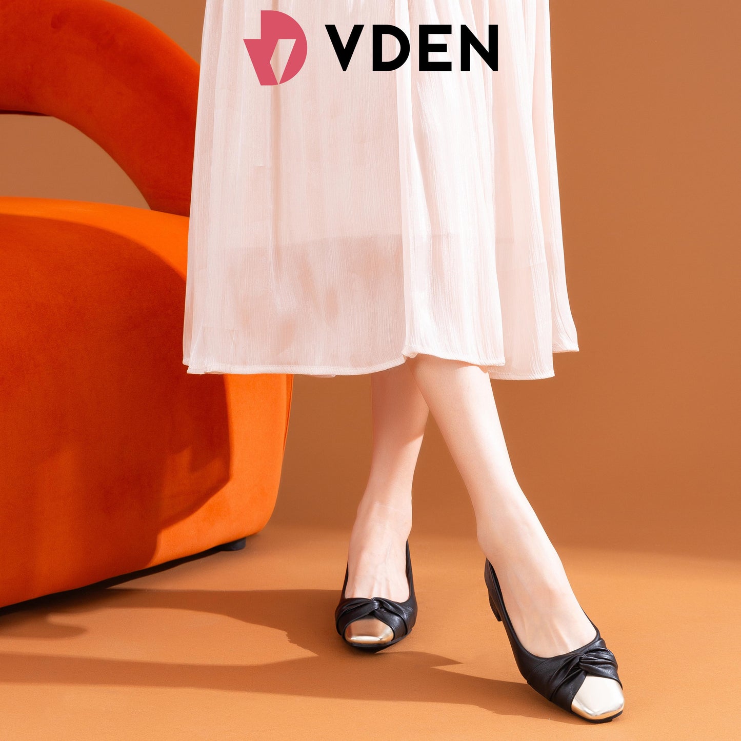 VDEN Pleated Chunky Heels For Women 3CM/1.1INCH X366-1 Retro Color Block Heel Slip-on Shoes Classy Versatile Office Women's Shoes