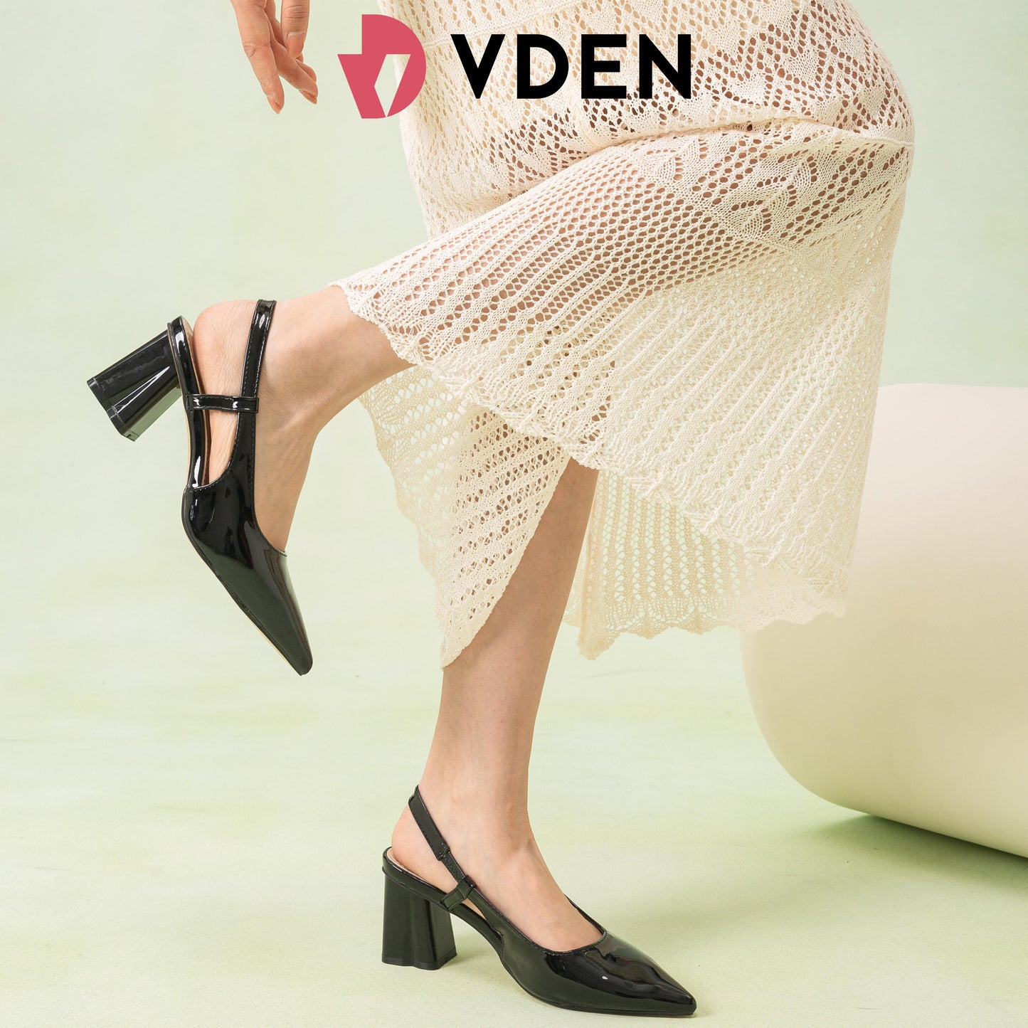VDEN Women Slingback Block Heels Patent Leather Pointed Toe Mary Jane Pumps Office Work Shoes Kasut Wanita Ready Stock 2.5INCH/6.3CM (Foot Width Add 1 Size) B668-15 Women's Patent Leather Pointed Toe Single Strap Chunky Heels For Women