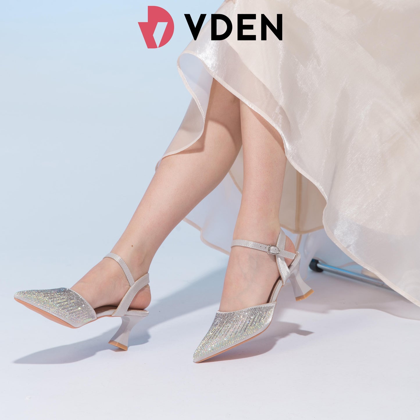 VDEN High-Heeled Shoes For Women (V008-2) 2024 Spring New Women's Fashion Versatile Pointed Toe Stiletto Heel Rhinestone Sandals