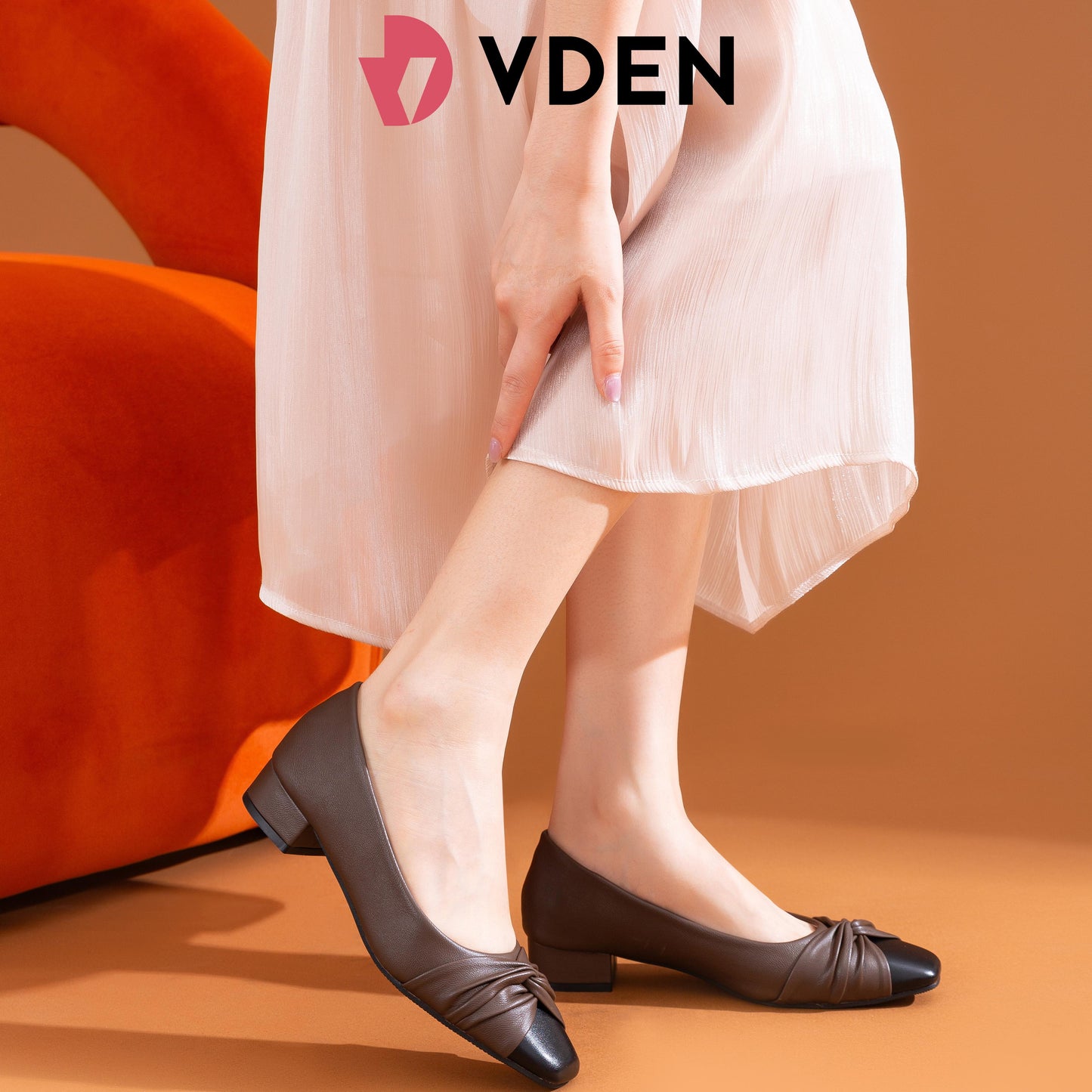 VDEN Pleated Chunky Heels For Women 3CM/1.1INCH X366-1 Retro Color Block Heel Slip-on Shoes Classy Versatile Office Women's Shoes