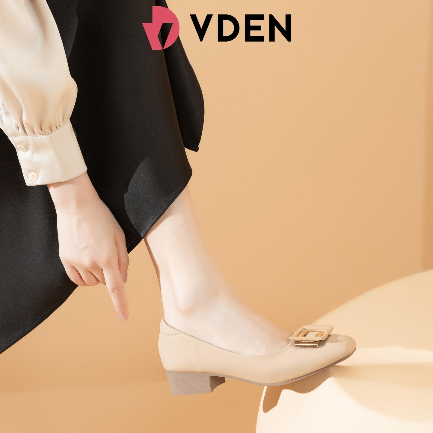 VDEN Dainty Square Toe Pumps for Women 3CM/1.2INCH Ladies Slip-on Loafers Women's Mid Chunky Toe Classy Shoes998-582 Simple Student Shoes High-end Office Shoes Square Buckle Block Heels Comfort
