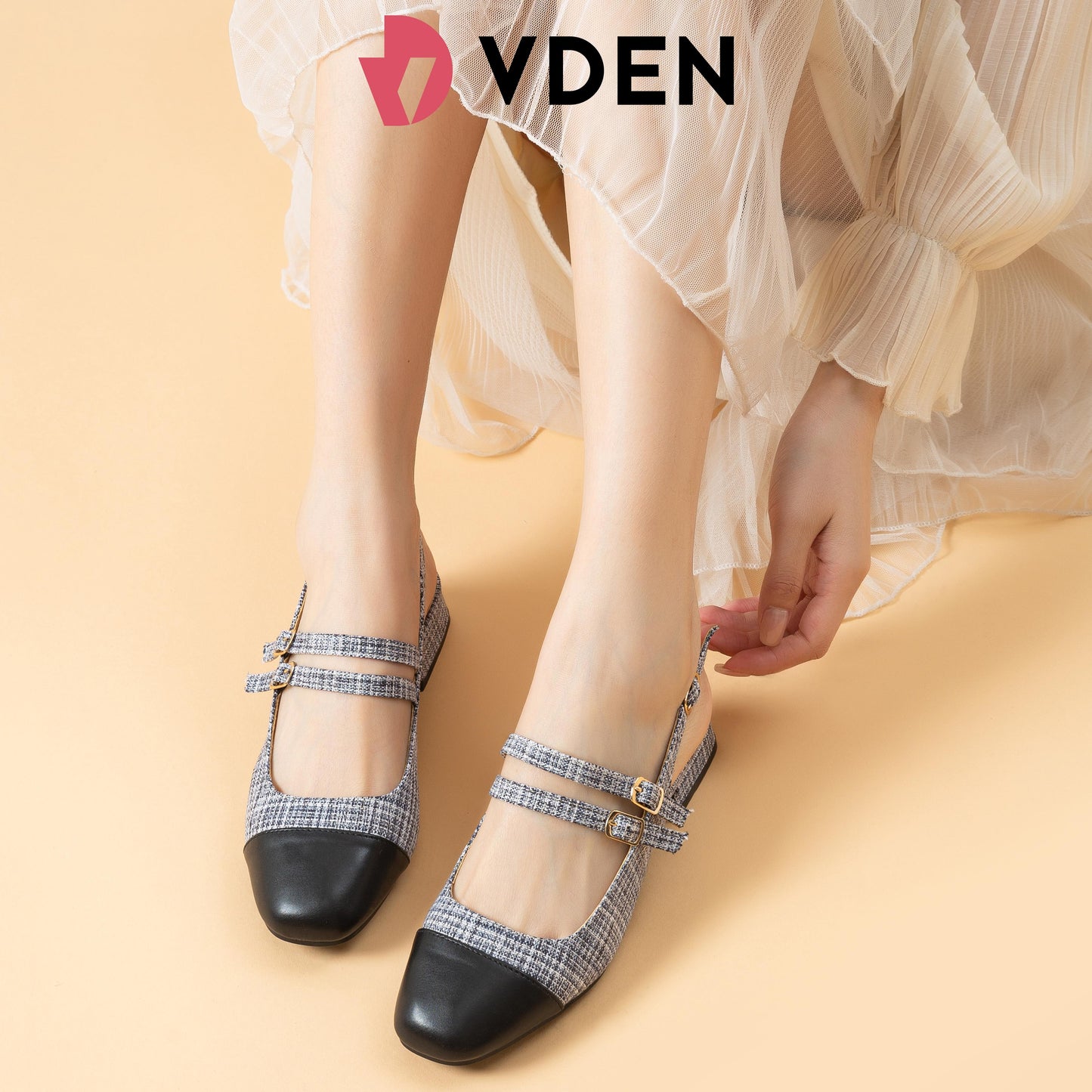 VDEN Women Ankle Strap Low Cuban Heel  Sandals Elegant Closed Toe 1.1INCH/3CM 2335-45 Walking Shoes Footwear Summer Comfort Round Toe Korean Mary Jane Color Matching Sandals Slingback Sole Thick Heels Shoes