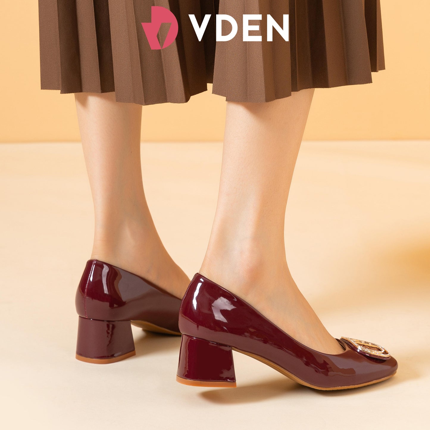 VDEN Round Toe Women's Slip On Metal Buckle Patent Chunky Low Heel Pumps Shoes 1.9INCH/4.8CM 1386-23 Chunky Heel Slip-on Shoes For Women Office Thick Heel Shoes With Rhinestones Old Money Style Heels Elegant Women's Shoes High-end Women's Shoes