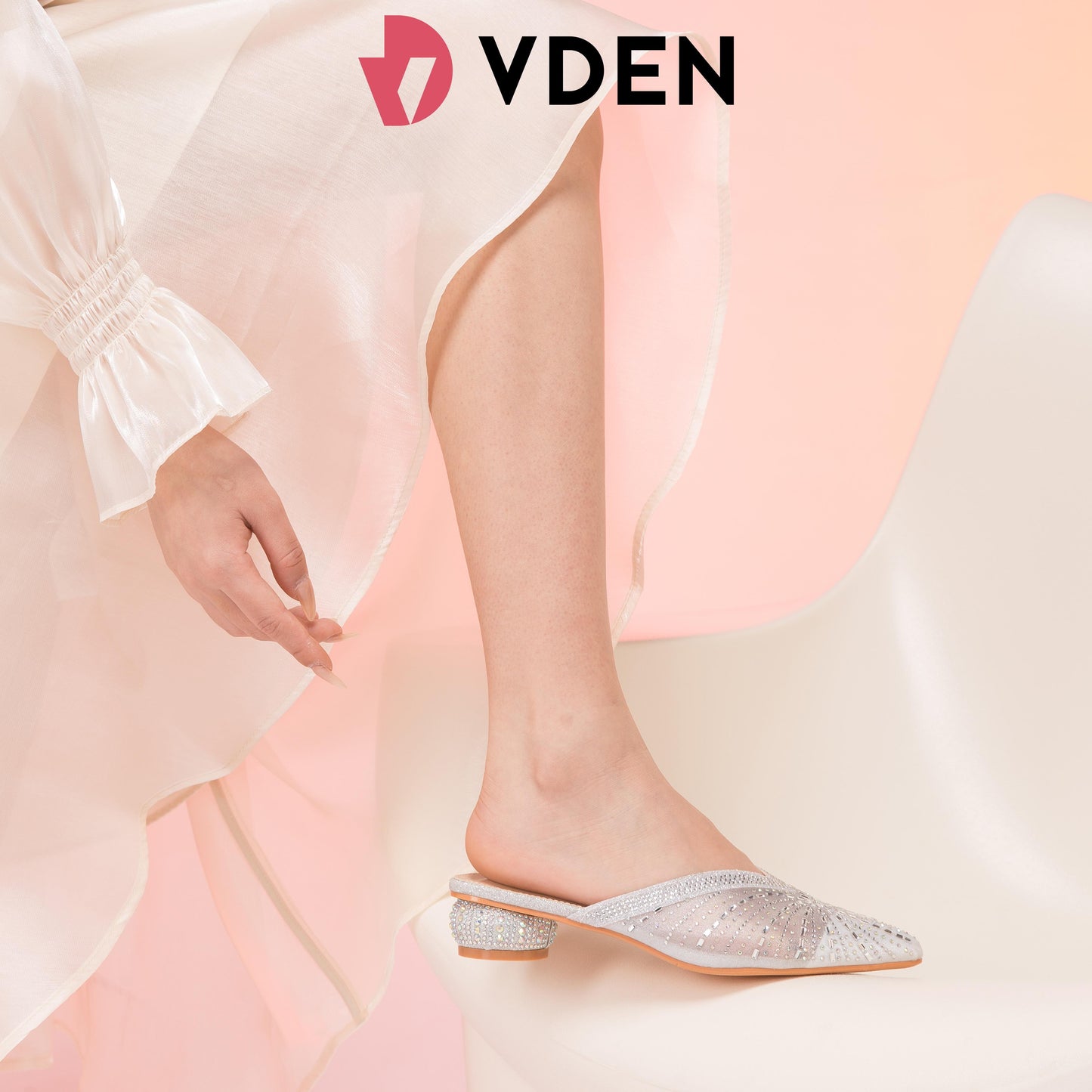 VDEN Pointed Toe Heels Sandal 608-A3-8 Mules Half Slippers For Women Summer Thick Heel Outer Wear 2024 New Style Genuine Leather Rhinestone Fashion Pointed Toe Medium Heel Sandals For Women