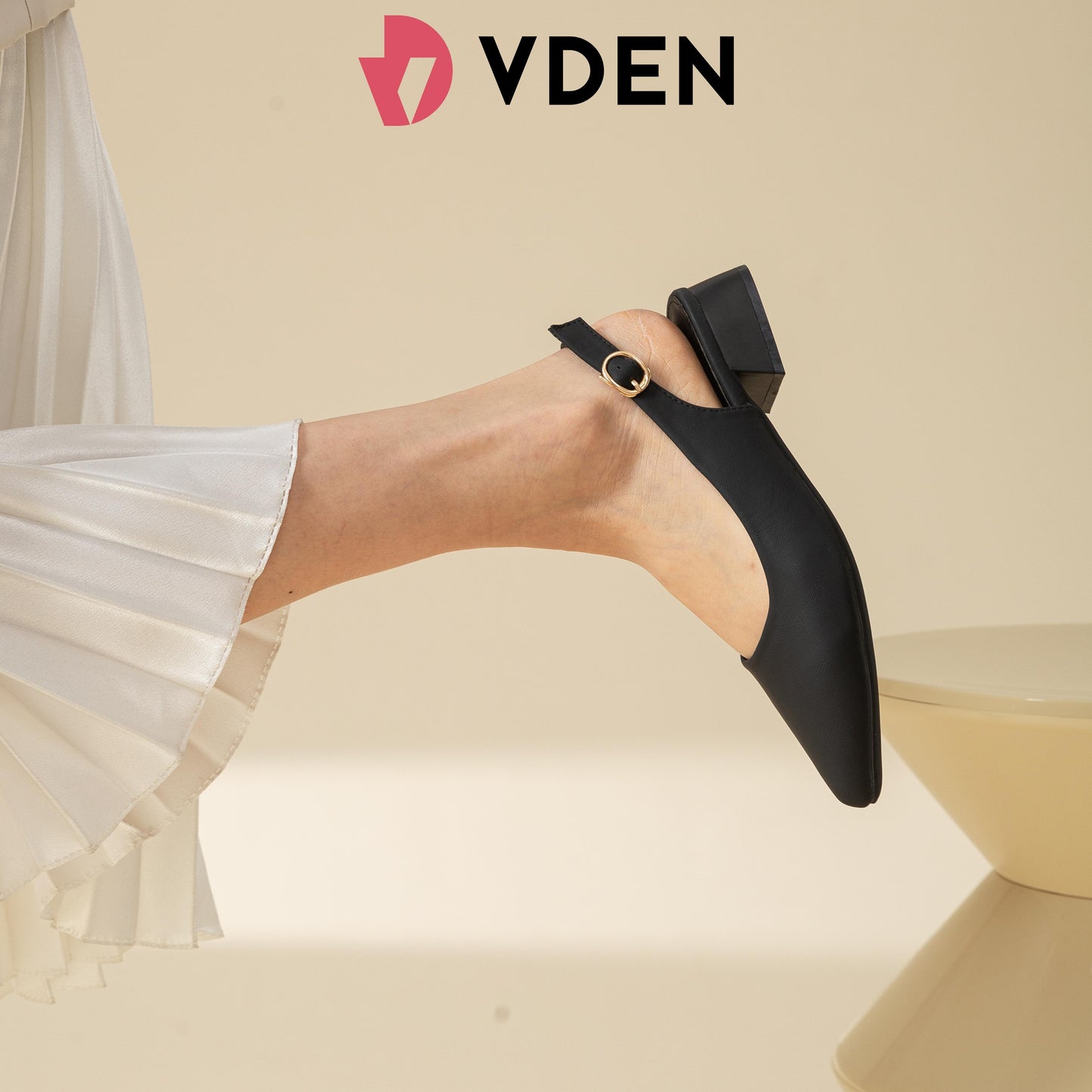 VDEN Women Comfortable Slingback Pointed Toe Women Flats with Strap Buckle H008-13 1.1INCH/3CM Square Toe Slingback Low Heel Pumps Comfort Square Toe Slingback Low Heel Work Shoes Square Toe Pumps – Casual & Work Style Minimalist Low Heel Dress Shoes