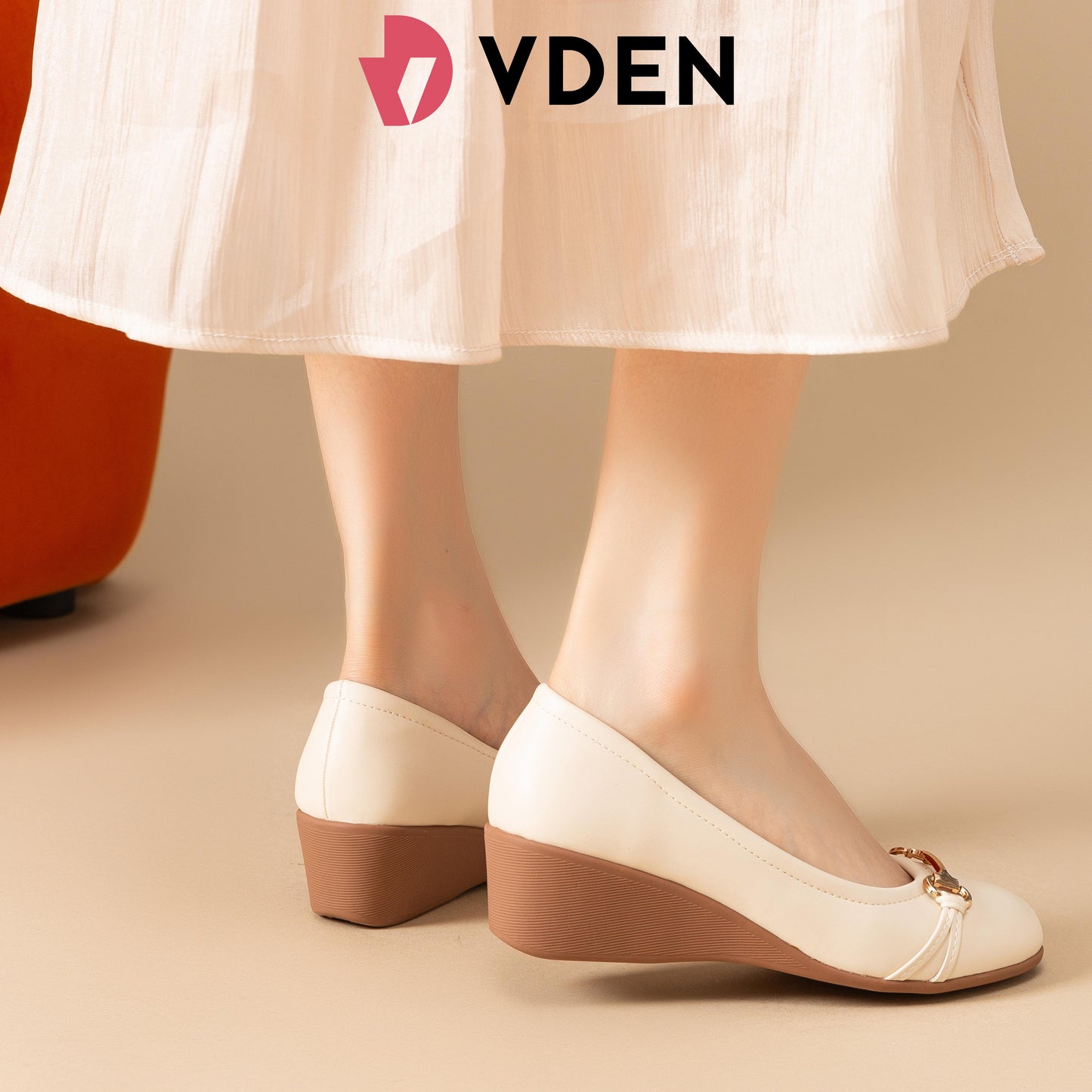VDEN Nude Mid Heels Wedge Cap Toe Slip On Shoe for Women 2INCH/5CM 868-76 Wedge Round Toe Shoes Comfortable Work Shoes Office Shoes For Women