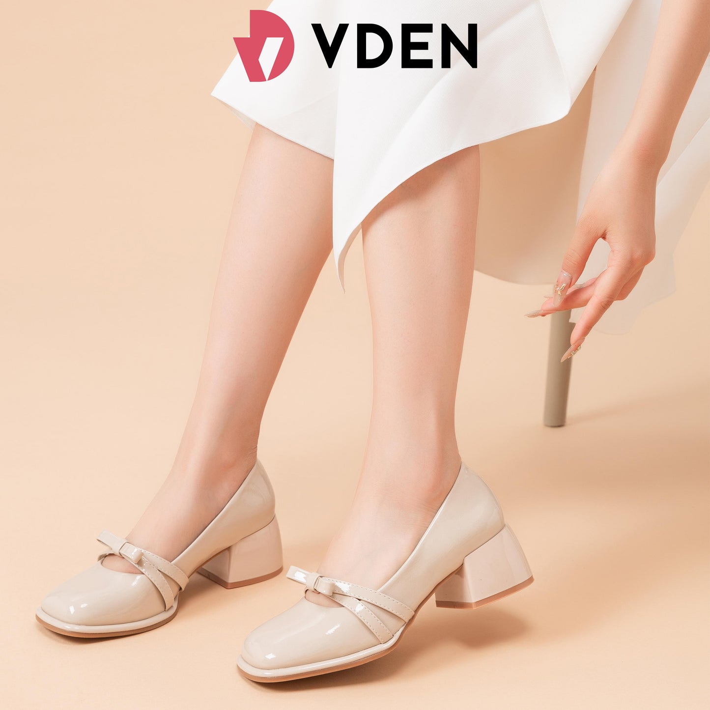VDEN Fashionable Ribbon Chunky Heeled Lady Pumps Shoes 2INCH/5CM 311-59 Korean Style Elegant Square Toe Thick Heel Mary Jane Patent Leather Shoes Bow Decoration