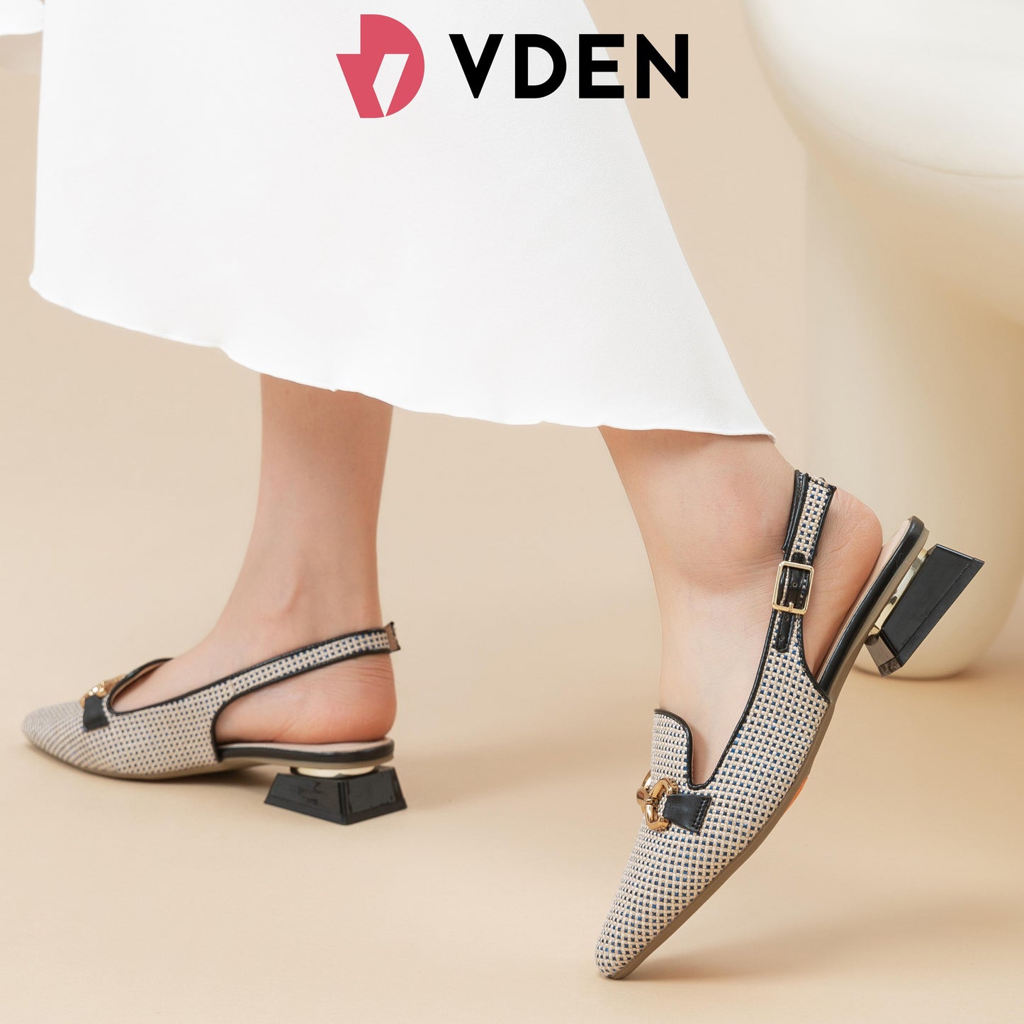 VDEN Stylish Slingback Mules Women's Shoes With Pointed Toe Thick Heel And Metal Buckle For Women 1INCH/2.8CM X1-1 Elegant Women’s Slingback Heels – Textured Pointed Mules with Metal Buckle Design Low Heeled Slingback Sandals with Horsebit Chain Detail