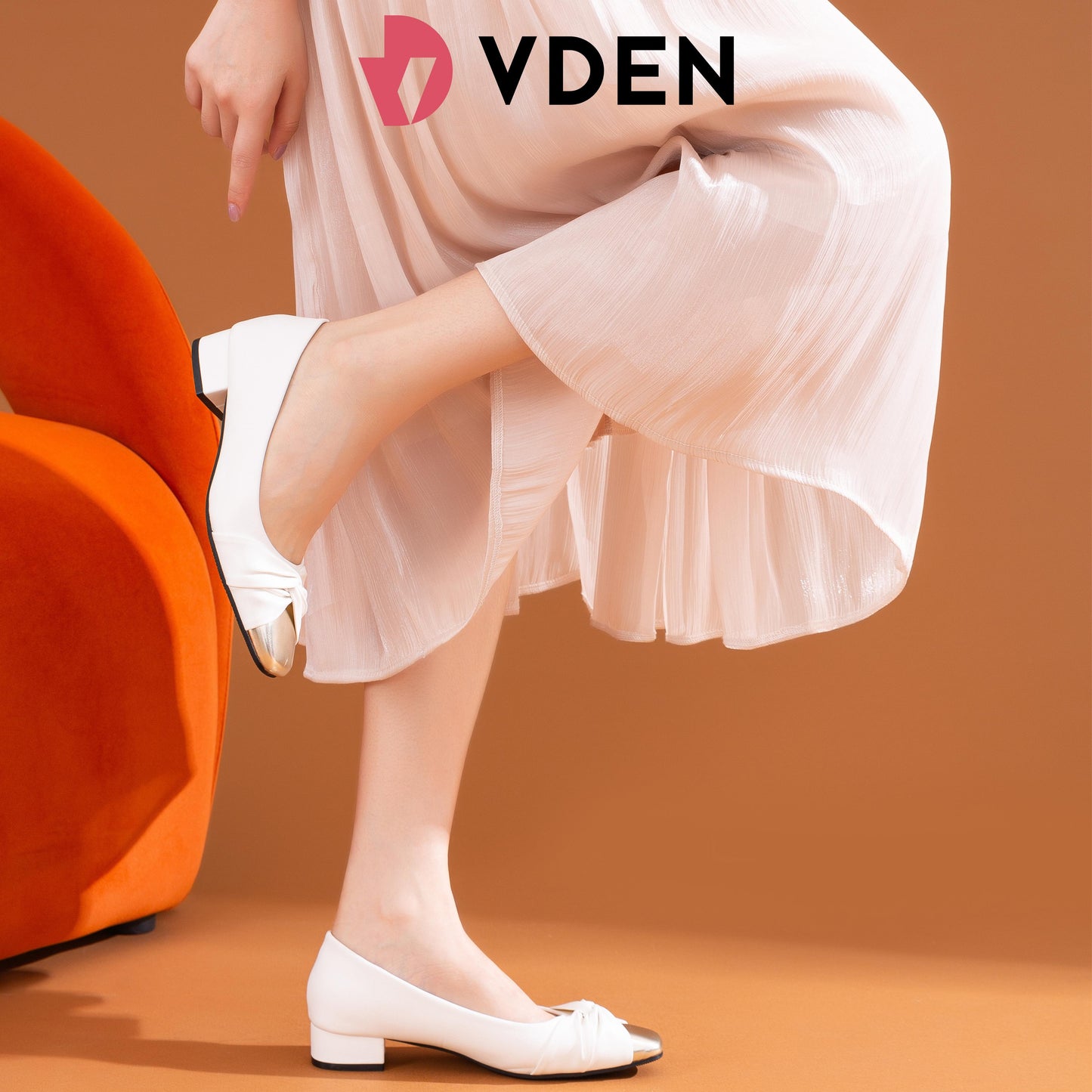 VDEN Pleated Chunky Heels For Women 3CM/1.1INCH X366-1 Retro Color Block Heel Slip-on Shoes Classy Versatile Office Women's Shoes
