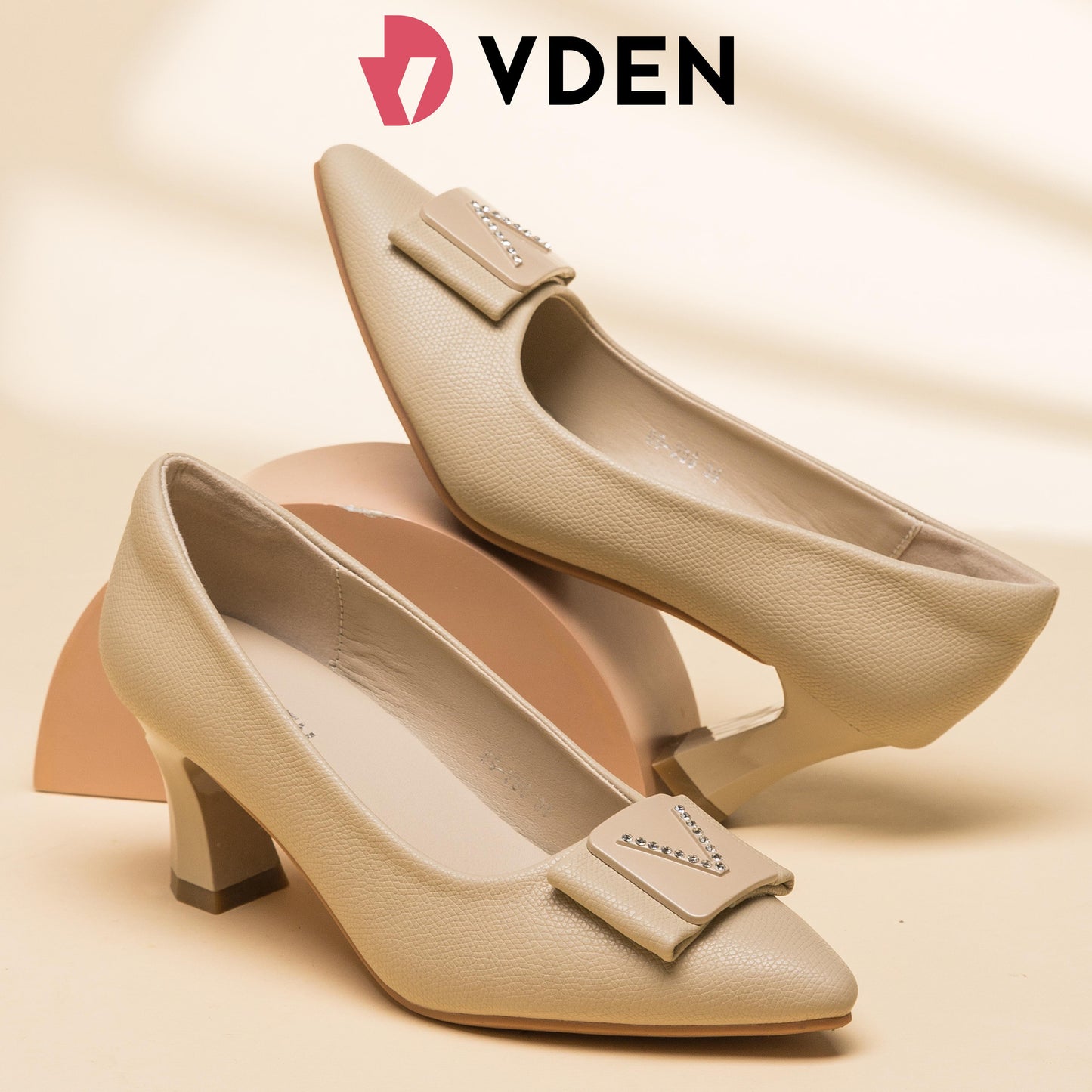 VDEN Elegant Chunky Pointed Toe Heels For Women 2.5INCH/6.5CM 89-290 Office Simple Thick Heel Shoes Rhinestone Decoration