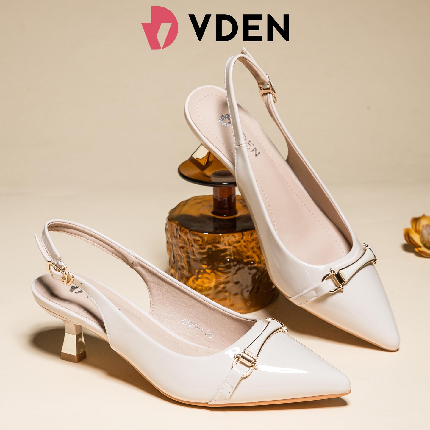 VDEN Patent Pointed-Toe Slingback Heels For Women 2.5INCH/6.4CM 6720-1 Korean Patent Leather Kitten Heels Women's Elegant Pointed Toe Slingback Sandals Fashion Comfort Walking Shoes