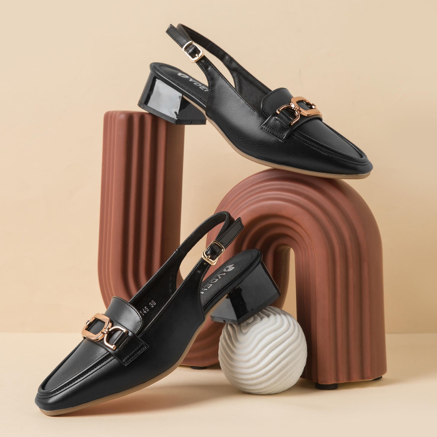 VDEN Buckle Back Strap Mid Heel Pumps F78-145 Walking Shoes Sandal Old Money Style