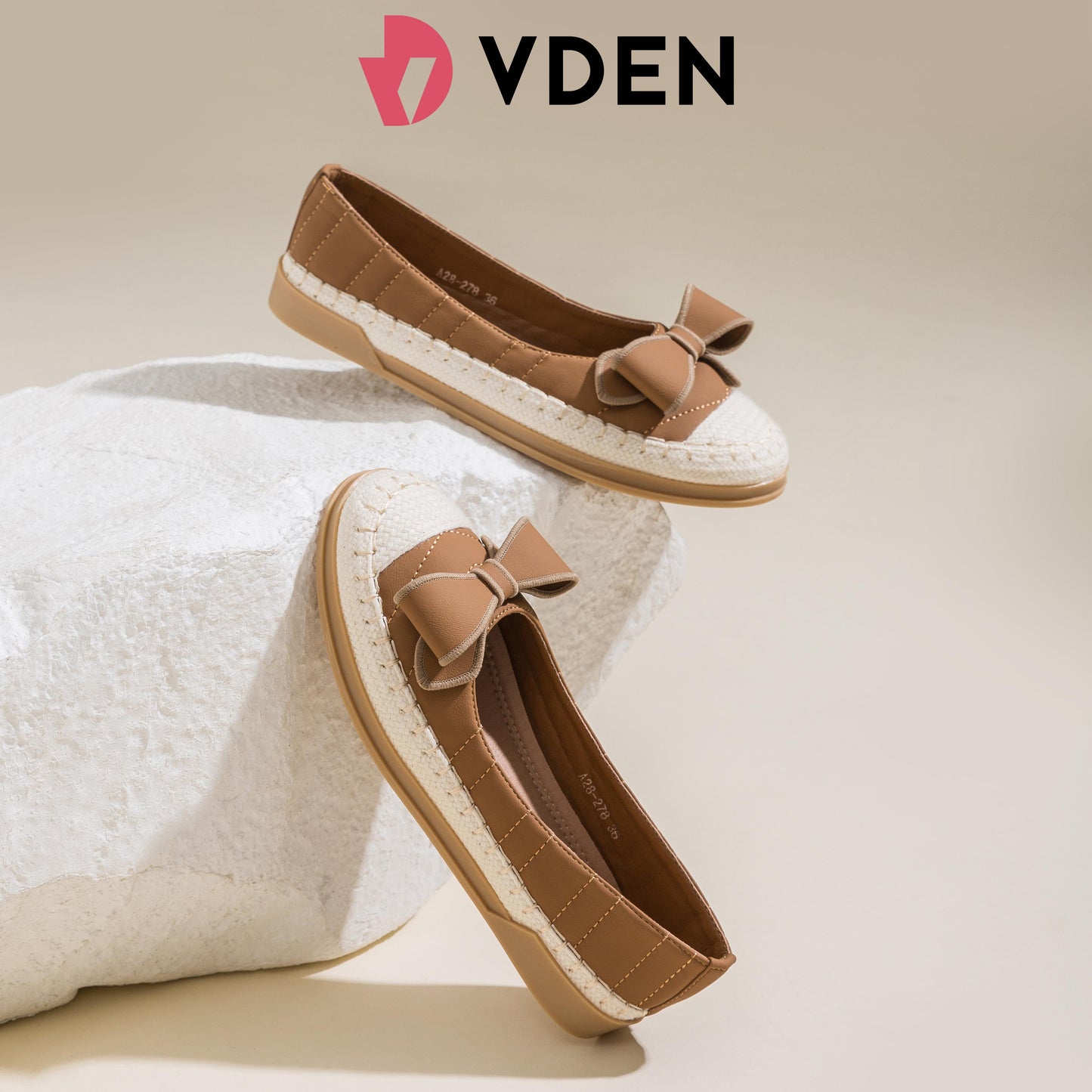 VDEN Elegant Slip-On Espadrille Flats with Stylish Bow and Textured Woven Sole 0.6INCH/1.7CM A28-278 Minimalist Comfort Slip-On Flats With Retro Bow Detail Casual Chic Canvas Slip-Ons for Women Lightweight Everyday Slip-On Shoes