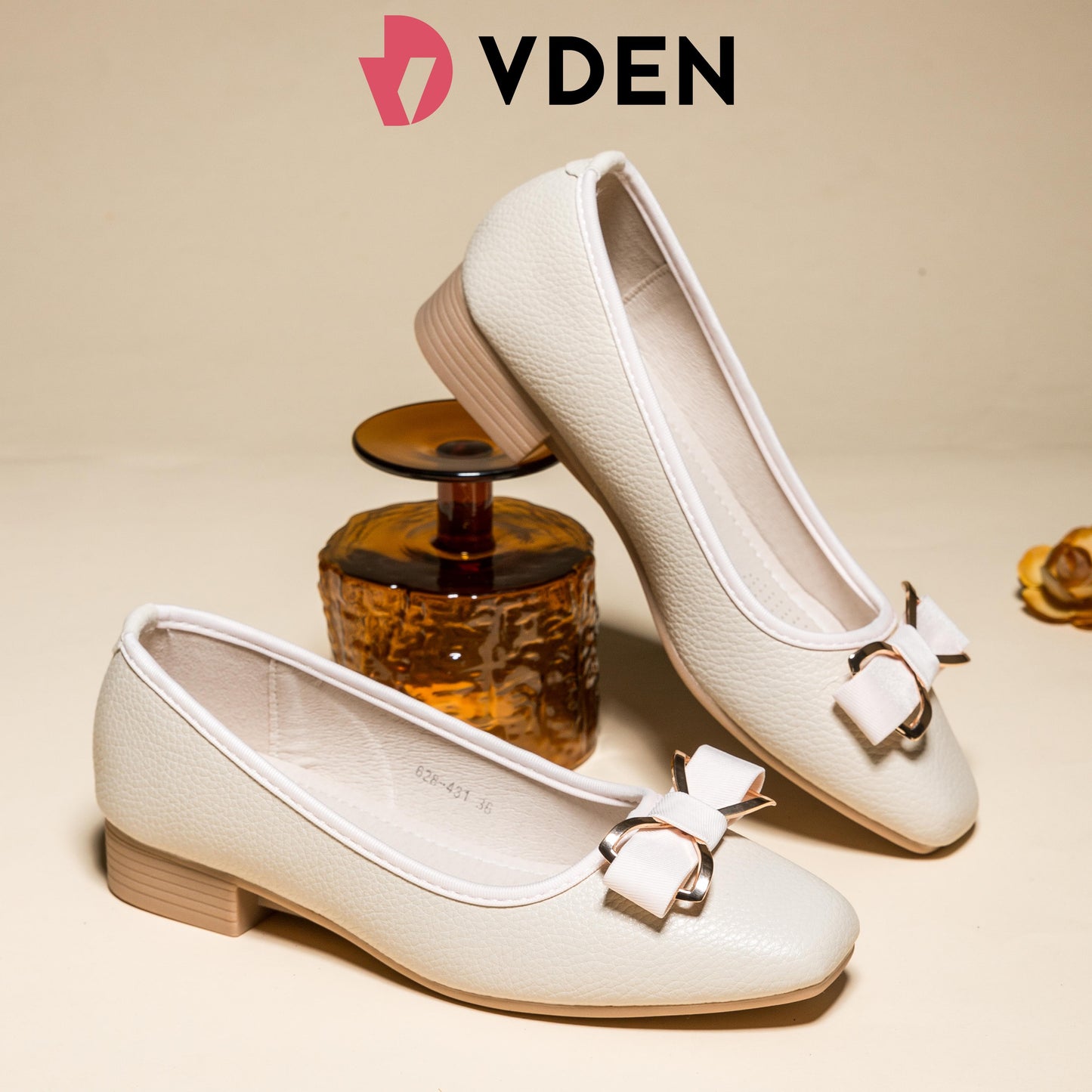 VDEN Women's Elegant Bow Shoes Women Square Toe Shoes For Women 1INCH/2.5CM 628-431 Square Toe Slip-on Shoes For Women Comfortable Commuting Office Shoes Soft Sole Walking Shoes Bowknot Decorated Low Thick Heels Square Toe Shoes For Women