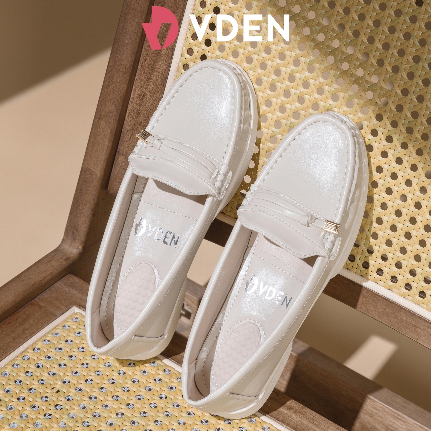 VDEN Women's Fashion Soft Loafers Shoes 0.7INCH/2CM Massage Insole Loafer Slip-ons 6678-709 Comfortable Flat Shoes Simple And Versatile Casual Shoes Comfort