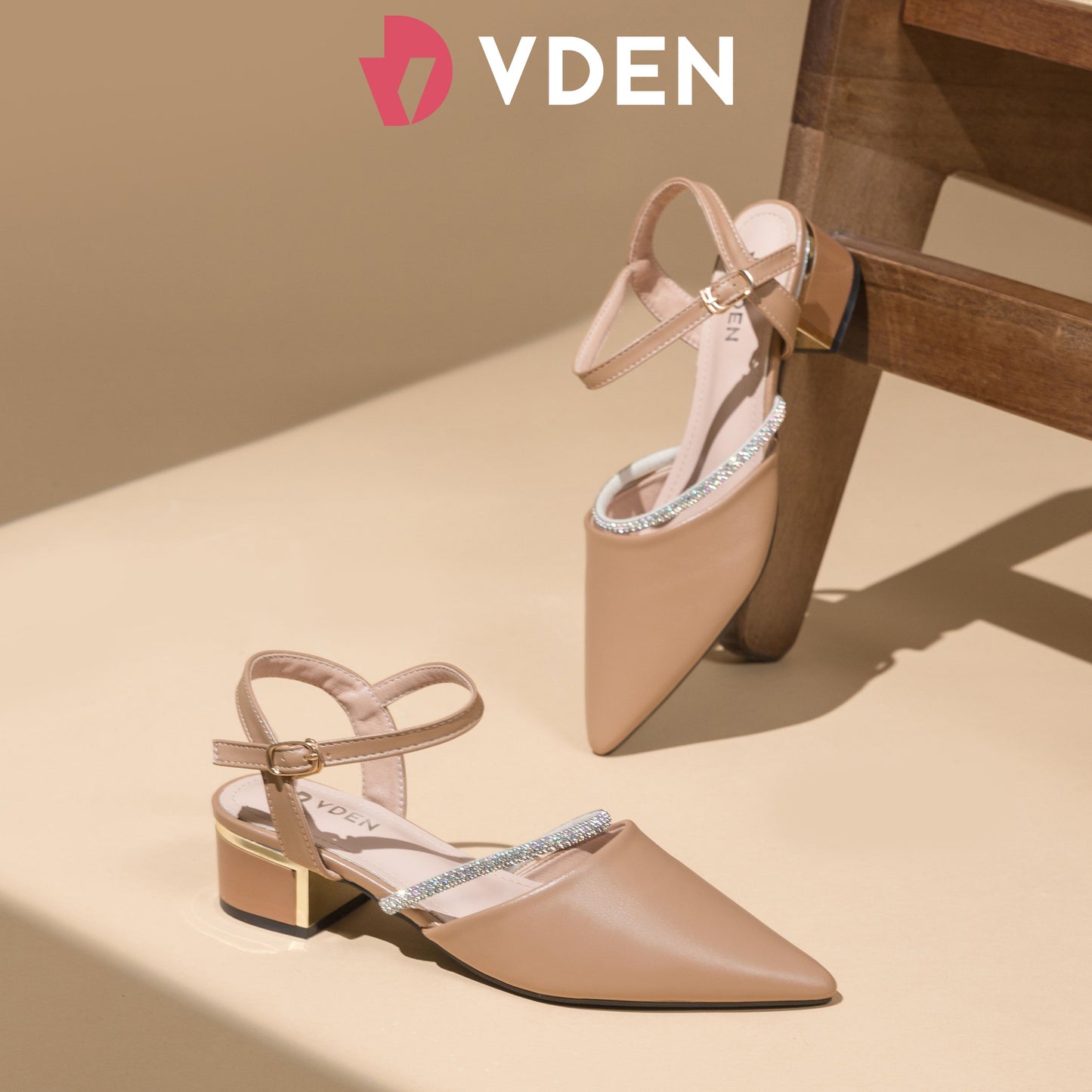 VDEN Slingback heels Pointed Toe for Women 1.5INCH/4CM 1169 Simple Solid Color Pointed Toe Rhinestone Block Heel Sandals