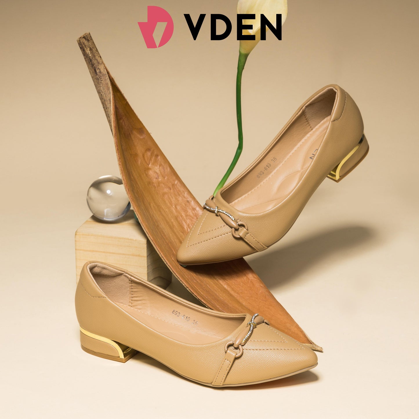 VDEN Pointed Toe Slip-on Shoes For Women Office Shoes Thick Low Heels 1INCH/2.5CM 893-619 Cute Chain Women's Pointed Low Shoes Comfortable Leather Shoes Ballet Girl Footwear