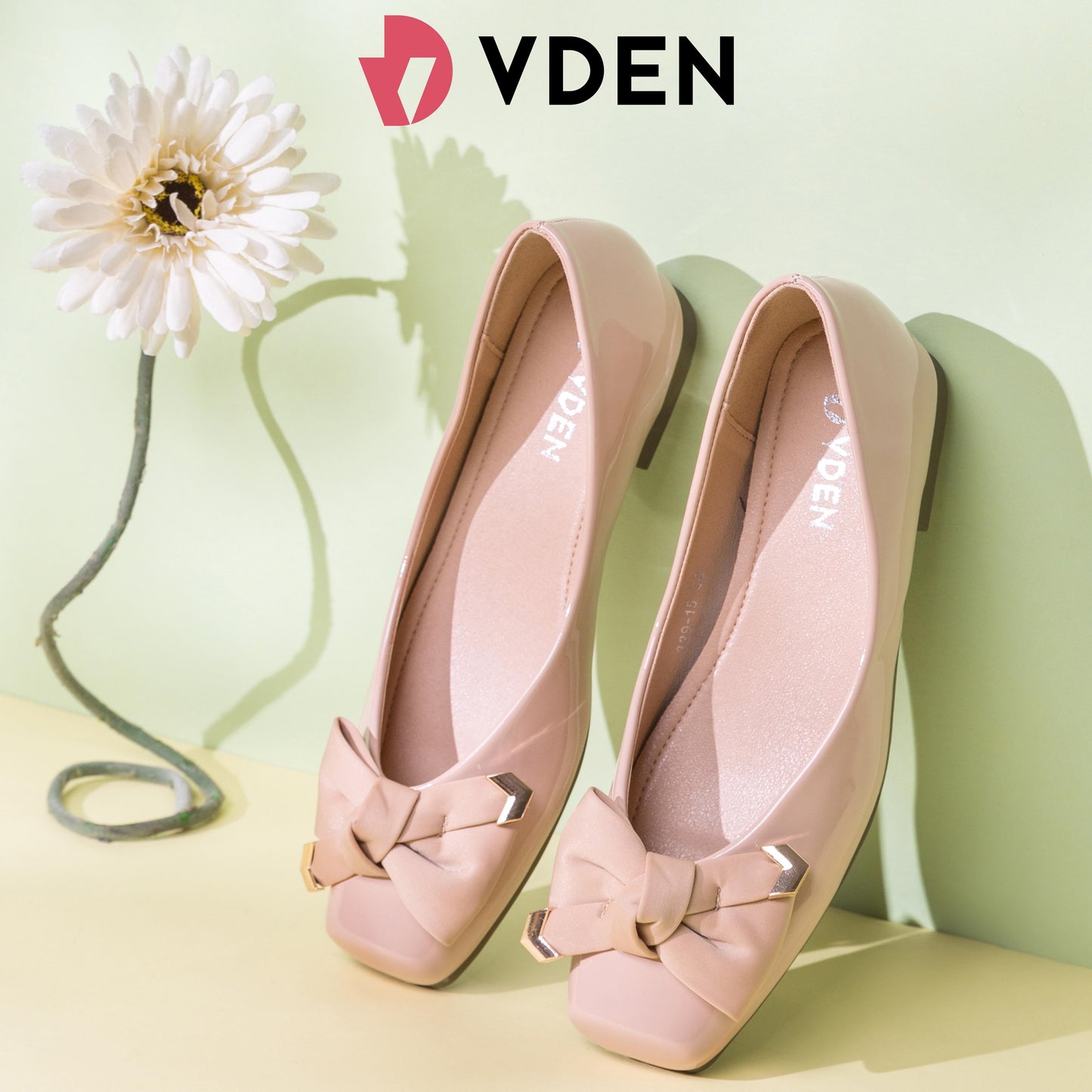 VDEN Patent Leather Bowknot Embellished Square Toe Ballet Flats For Women 0.5INCH/1.2CM 329-15 Korean Square Toe Flat Shoes With Bow Accessories Preppy Style Women's Slip-on Flats Shoes